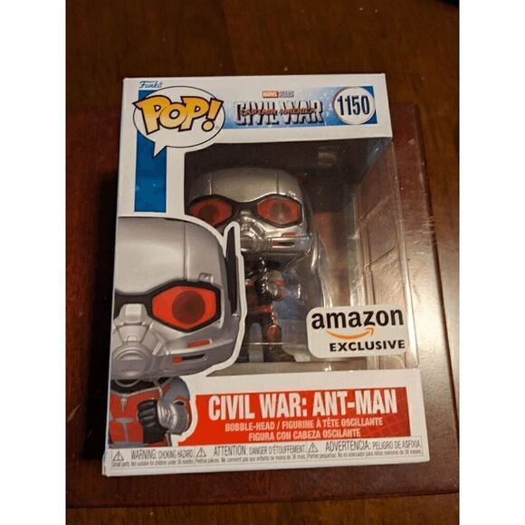 Funko Pop! Marvel: Captain America: Civil War Build A Scene - Ant-Man - Picture 2 of 7